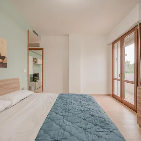 Apartamento Viky Flat - 15 Min From & Free Parking